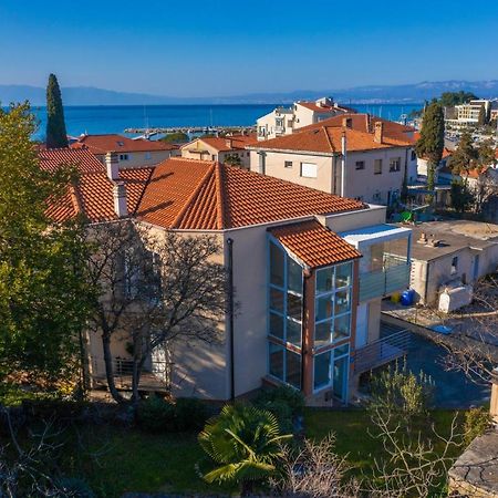 Apartment Davor Malinska Exterior foto