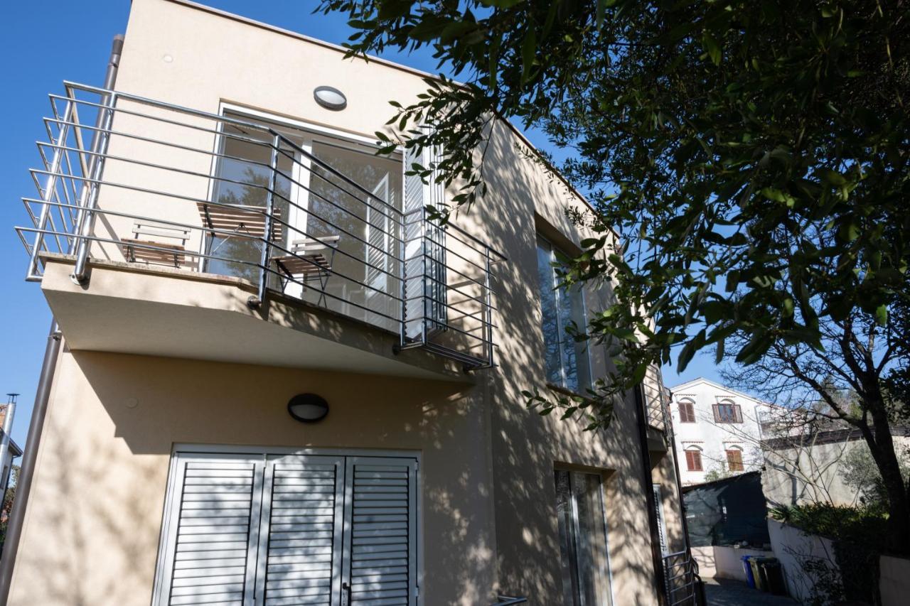 Apartment Davor Malinska Exterior foto